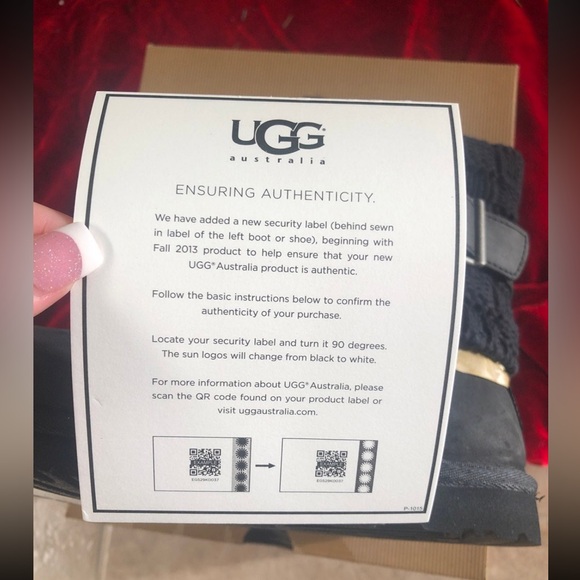 UGG Australia Black Suede Boots (6) NWT - Picture 6 of 6